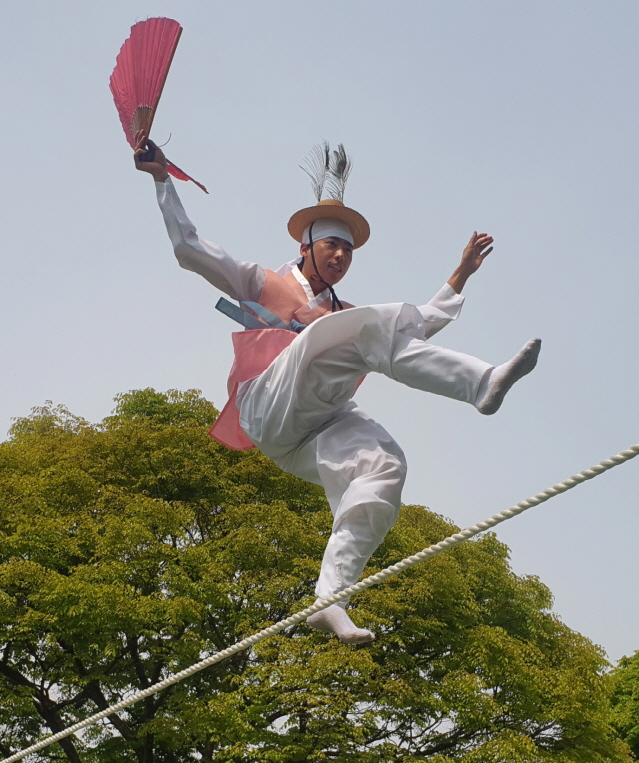 국가무형유산 줄타기보존회 The New 줄광대들...사진자료